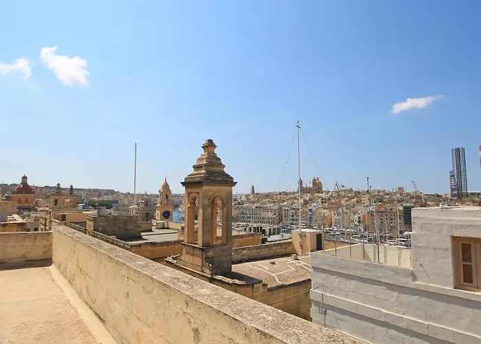 Close To Saint Angelo * Il-Birgu